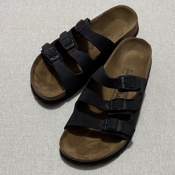 Betula By Birkenstock Shoes - Like New Betula by Birkenstock Triple Strap-Sz 40-Black/Black-Narrow Fit-Leather